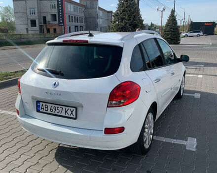 Білий Рено Кліо, об'ємом двигуна 1.15 л та пробігом 155 тис. км за 5200 $, фото 6 на Automoto.ua