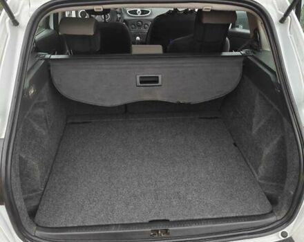 Білий Рено Кліо, об'ємом двигуна 1.46 л та пробігом 240 тис. км за 5300 $, фото 16 на Automoto.ua