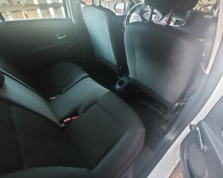 Білий Рено Кліо, об'ємом двигуна 1.5 л та пробігом 250 тис. км за 6100 $, фото 3 на Automoto.ua