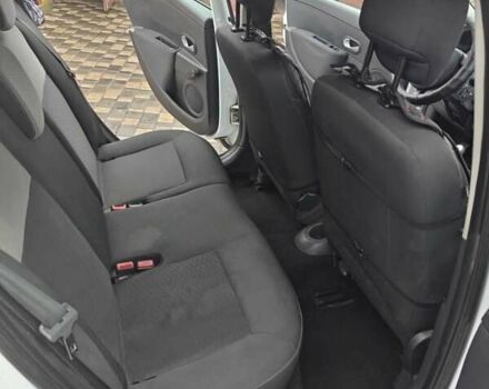 Білий Рено Кліо, об'ємом двигуна 1.46 л та пробігом 240 тис. км за 5300 $, фото 19 на Automoto.ua