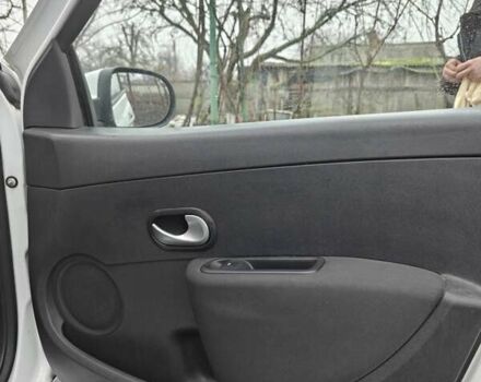 Білий Рено Кліо, об'ємом двигуна 1.46 л та пробігом 240 тис. км за 5300 $, фото 20 на Automoto.ua