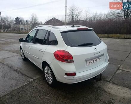 Белый Рено Клио, объемом двигателя 1.2 л и пробегом 252 тыс. км за 4650 $, фото 8 на Automoto.ua