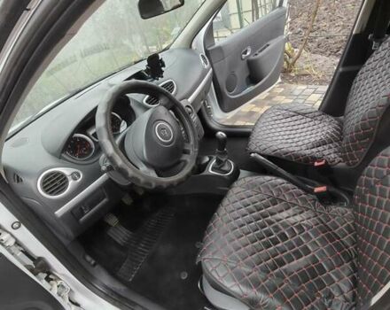 Білий Рено Кліо, об'ємом двигуна 1.46 л та пробігом 240 тис. км за 5300 $, фото 23 на Automoto.ua