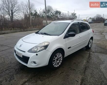 Белый Рено Клио, объемом двигателя 1.2 л и пробегом 252 тыс. км за 4650 $, фото 10 на Automoto.ua