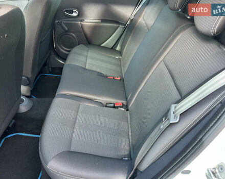 Белый Рено Клио, объемом двигателя 1.2 л и пробегом 160 тыс. км за 4950 $, фото 43 на Automoto.ua
