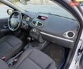 Білий Рено Кліо, об'ємом двигуна 1.6 л та пробігом 205 тис. км за 6500 $, фото 13 на Automoto.ua