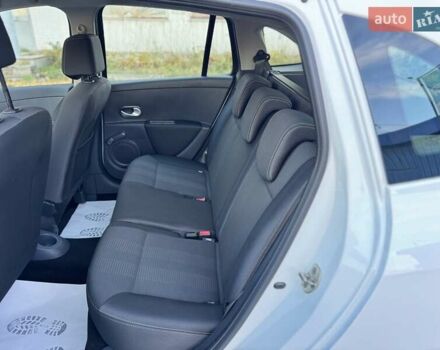 Белый Рено Клио, объемом двигателя 1.2 л и пробегом 206 тыс. км за 6400 $, фото 43 на Automoto.ua