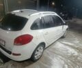Белый Рено Клио, объемом двигателя 1.5 л и пробегом 320 тыс. км за 3863 $, фото 2 на Automoto.ua