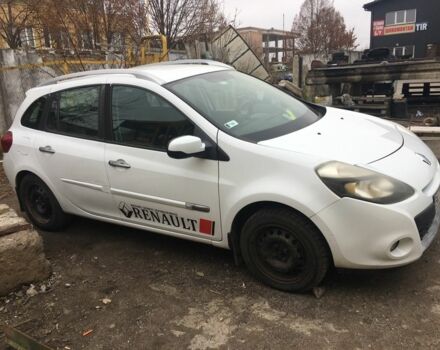 Белый Рено Клио, объемом двигателя 1.5 л и пробегом 300 тыс. км за 3500 $, фото 6 на Automoto.ua