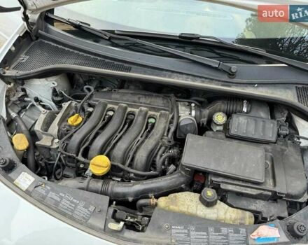 Рено Кліо 2011 у Львові на Automoto.ua Білий Рено Кліо, об'ємом двигуна 1.6 л та пробігом 300 тис. км за 5700 $, фото 11 на Automoto.ua