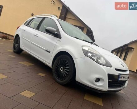 Белый Рено Клио, объемом двигателя 1.15 л и пробегом 211 тыс. км за 4899 $, фото 24 на Automoto.ua