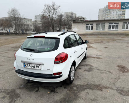 Белый Рено Клио, объемом двигателя 1.46 л и пробегом 290 тыс. км за 4999 $, фото 10 на Automoto.ua