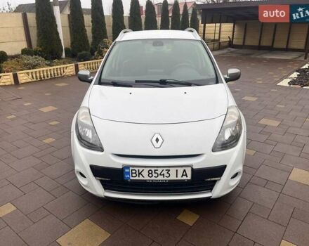Белый Рено Клио, объемом двигателя 1.15 л и пробегом 211 тыс. км за 4899 $, фото 2 на Automoto.ua