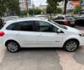 Белый Рено Клио, объемом двигателя 1.2 л и пробегом 253 тыс. км за 5850 $, фото 5 на Automoto.ua
