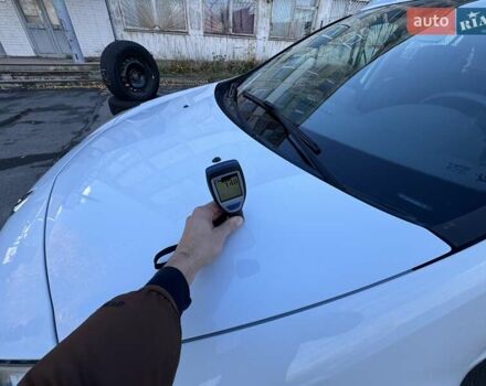 Белый Рено Клио, объемом двигателя 1.2 л и пробегом 206 тыс. км за 6400 $, фото 66 на Automoto.ua