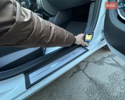 Белый Рено Клио, объемом двигателя 1.2 л и пробегом 206 тыс. км за 6400 $, фото 88 на Automoto.ua