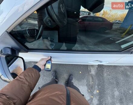 Белый Рено Клио, объемом двигателя 1.2 л и пробегом 206 тыс. км за 6400 $, фото 68 на Automoto.ua