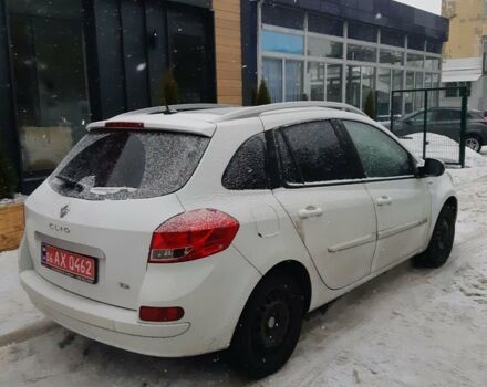 Белый Рено Клио, объемом двигателя 1.2 л и пробегом 253 тыс. км за 5650 $, фото 5 на Automoto.ua
