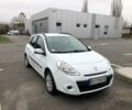 Белый Рено Клио, объемом двигателя 1.5 л и пробегом 190 тыс. км за 6600 $, фото 3 на Automoto.ua