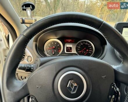 Рено Кліо 2011 у Львові на Automoto.ua Білий Рено Кліо, об'ємом двигуна 1.6 л та пробігом 300 тис. км за 5700 $, фото 10 на Automoto.ua