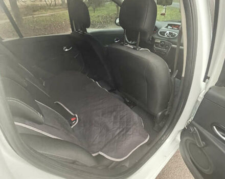 Белый Рено Клио, объемом двигателя 1.46 л и пробегом 285 тыс. км за 4850 $, фото 18 на Automoto.ua