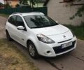 Білий Рено Кліо, об'ємом двигуна 1.5 л та пробігом 240 тис. км за 5000 $, фото 1 на Automoto.ua