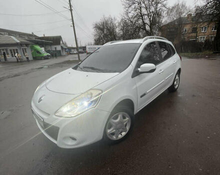 Белый Рено Клио, объемом двигателя 1.46 л и пробегом 285 тыс. км за 4850 $, фото 3 на Automoto.ua