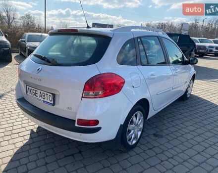 Белый Рено Клио, объемом двигателя 1.46 л и пробегом 236 тыс. км за 5300 $, фото 6 на Automoto.ua