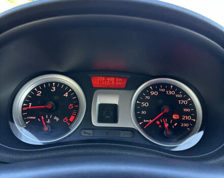 Рено Кліо 2012 у Конотопе на Automoto.ua Білий Рено Кліо, об'ємом двигуна 1.46 л та пробігом 339 тис. км за 5300 $, фото 12 на Automoto.ua