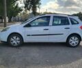 Белый Рено Клио, объемом двигателя 1.1 л и пробегом 250 тыс. км за 3700 $, фото 2 на Automoto.ua