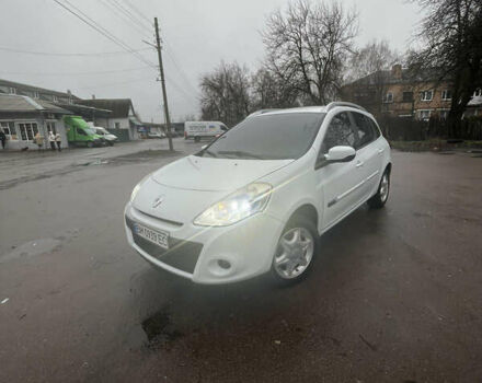 Белый Рено Клио, объемом двигателя 1.46 л и пробегом 285 тыс. км за 4850 $, фото 7 на Automoto.ua