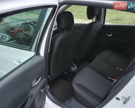 Белый Рено Клио, объемом двигателя 1.5 л и пробегом 111 тыс. км за 6999 $, фото 17 на Automoto.ua