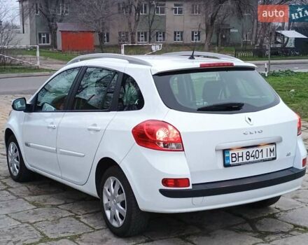 Белый Рено Клио, объемом двигателя 1.5 л и пробегом 111 тыс. км за 6999 $, фото 1 на Automoto.ua