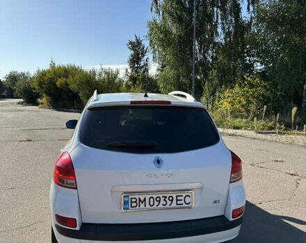 Рено Кліо 2012 у Конотопе на Automoto.ua Білий Рено Кліо, об'ємом двигуна 1.46 л та пробігом 339 тис. км за 5300 $, фото 4 на Automoto.ua