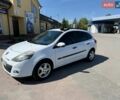 Белый Рено Клио, объемом двигателя 1.5 л и пробегом 215 тыс. км за 6300 $, фото 1 на Automoto.ua