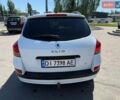 Белый Рено Клио, объемом двигателя 1.5 л и пробегом 215 тыс. км за 6300 $, фото 4 на Automoto.ua