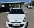 Белый Рено Клио, объемом двигателя 1.5 л и пробегом 215 тыс. км за 6300 $, фото 1 на Automoto.ua