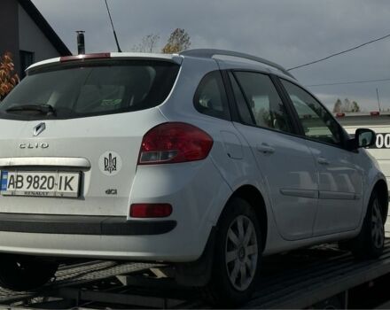 Белый Рено Клио, объемом двигателя 1.5 л и пробегом 180 тыс. км за 3650 $, фото 1 на Automoto.ua