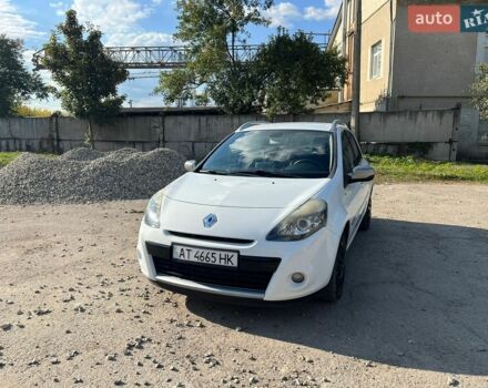 Білий Рено Кліо, об'ємом двигуна 1.46 л та пробігом 246 тис. км за 5200 $, фото 1 на Automoto.ua