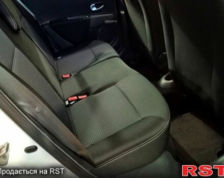 Белый Рено Клио, объемом двигателя 1.5 л и пробегом 1110 тыс. км за 6999 $, фото 9 на Automoto.ua