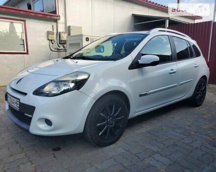 Белый Рено Клио, объемом двигателя 1.46 л и пробегом 148 тыс. км за 6500 $, фото 2 на Automoto.ua