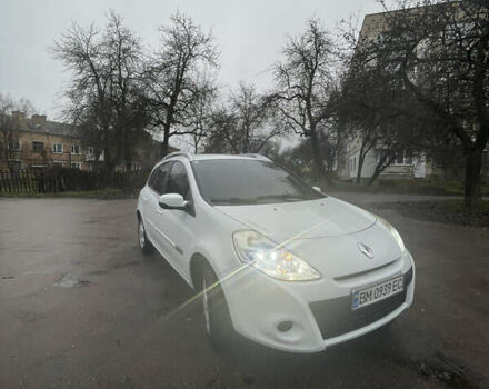 Белый Рено Клио, объемом двигателя 1.46 л и пробегом 285 тыс. км за 4850 $, фото 4 на Automoto.ua