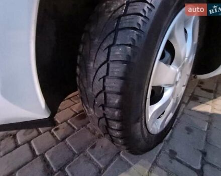 Белый Рено Клио, объемом двигателя 1.5 л и пробегом 111 тыс. км за 6999 $, фото 7 на Automoto.ua