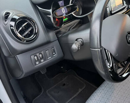 Белый Рено Клио, объемом двигателя 1.5 л и пробегом 260 тыс. км за 7550 $, фото 41 на Automoto.ua