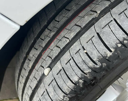 Белый Рено Клио, объемом двигателя 1.5 л и пробегом 260 тыс. км за 7550 $, фото 8 на Automoto.ua