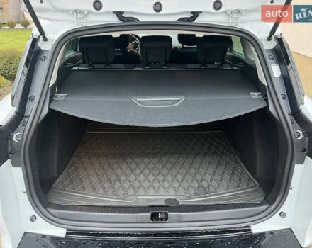 Белый Рено Клио, объемом двигателя 1.5 л и пробегом 260 тыс. км за 7550 $, фото 26 на Automoto.ua