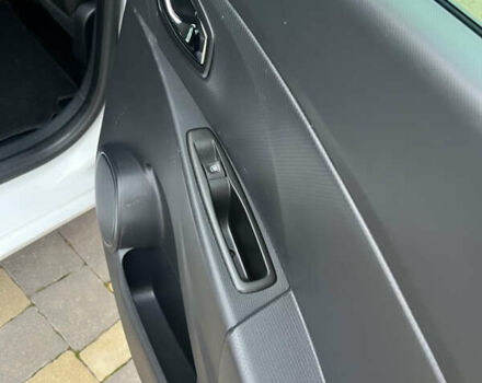 Белый Рено Клио, объемом двигателя 1.5 л и пробегом 260 тыс. км за 7550 $, фото 30 на Automoto.ua