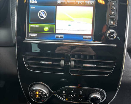 Белый Рено Клио, объемом двигателя 1.5 л и пробегом 260 тыс. км за 7550 $, фото 34 на Automoto.ua