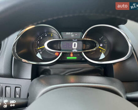 Белый Рено Клио, объемом двигателя 1.5 л и пробегом 260 тыс. км за 7550 $, фото 42 на Automoto.ua