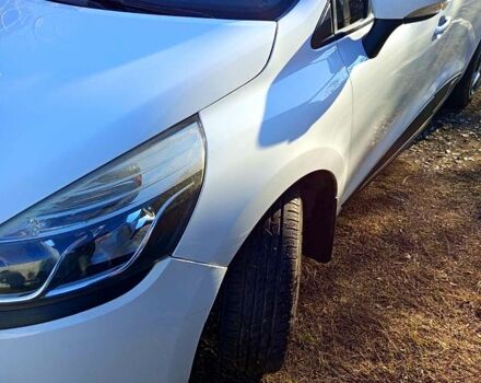 Белый Рено Клио, объемом двигателя 1.5 л и пробегом 23000 тыс. км за 7000 $, фото 4 на Automoto.ua